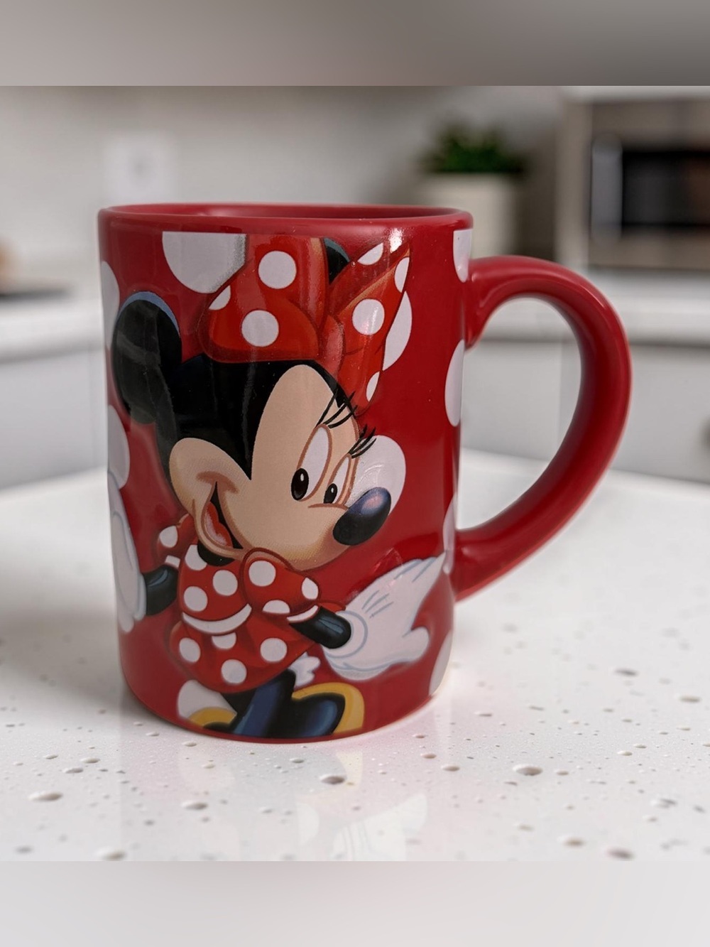 Disney Minnie Mouse “It’s All About Me” Branded By Jerry Leigh Graphic Mug